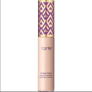 Tarte shape tape in shade light